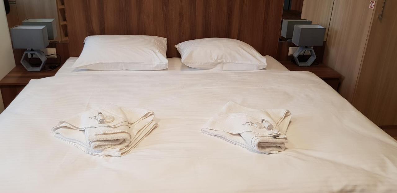Metropolis Apartamenty Centrum Kaliszki Buitenkant foto
