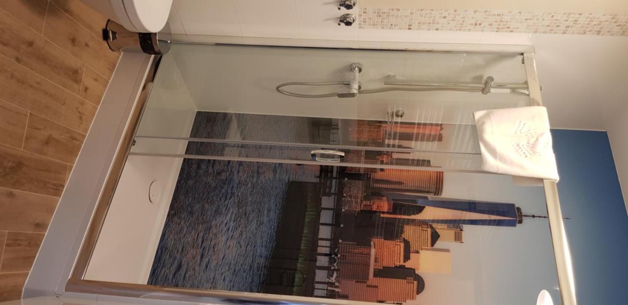 Metropolis Apartamenty Centrum Kaliszki Buitenkant foto